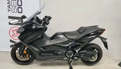 Yamaha T-Max 560 Tech Max (2022 - 24) usata