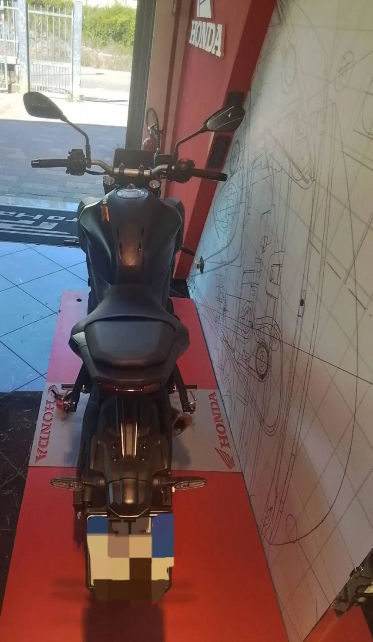 Yamaha MT-07 Y-AMT (2025 - 26) (6)