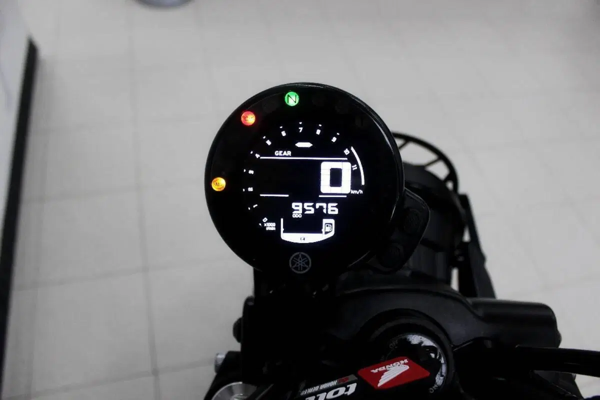 Yamaha XSR 700 (2022 - 26) (6)