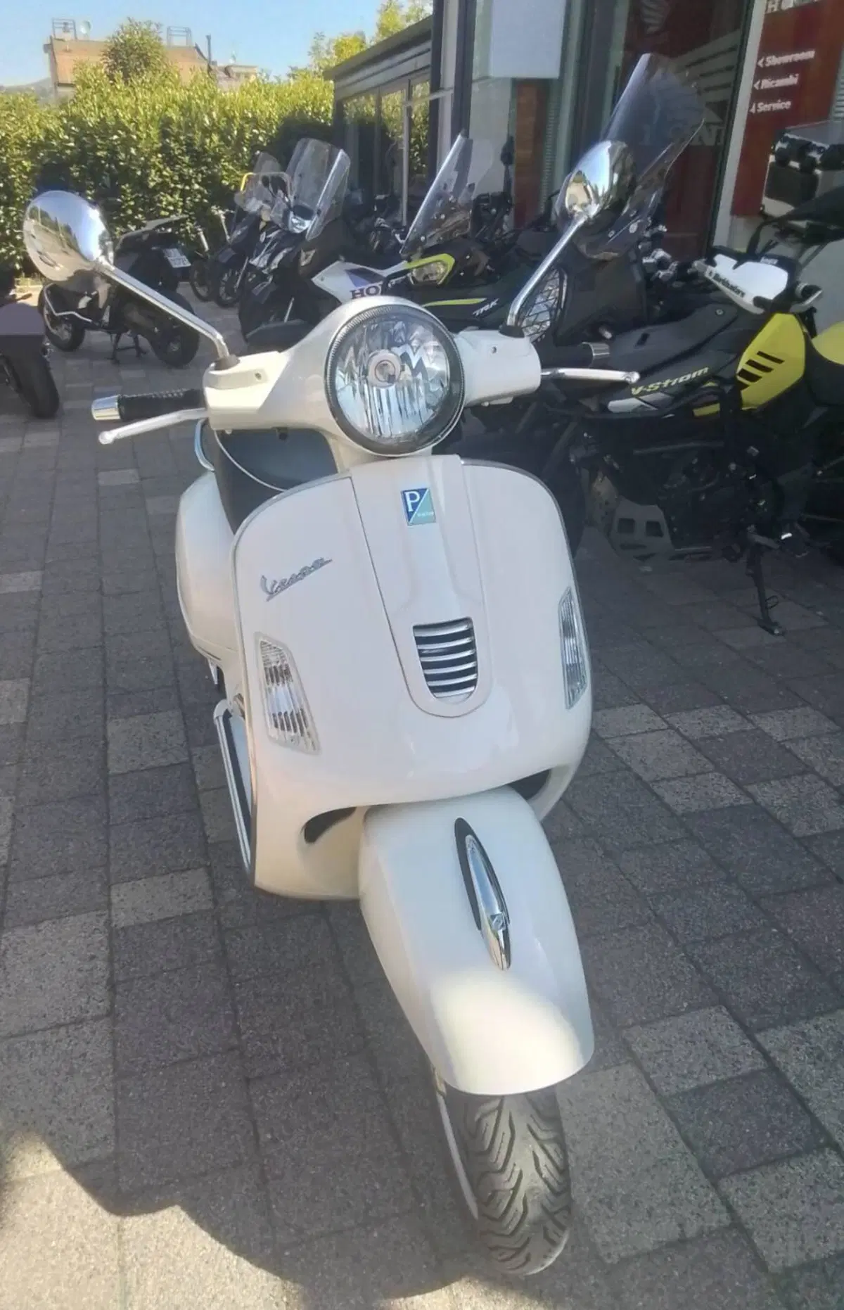Vespa GTS 300 Super Sport ABS (2010 - 16) (19)