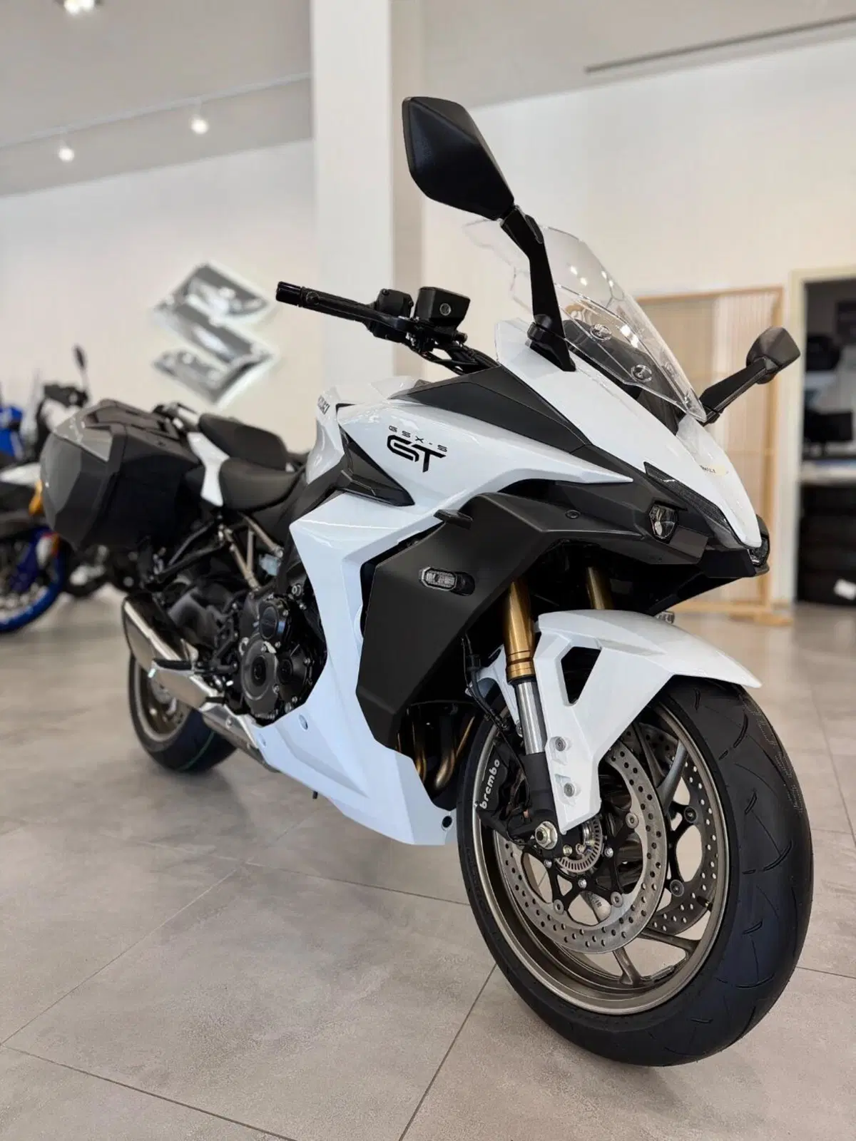 Suzuki GSX-S1000GT (2025 - 26) (8)