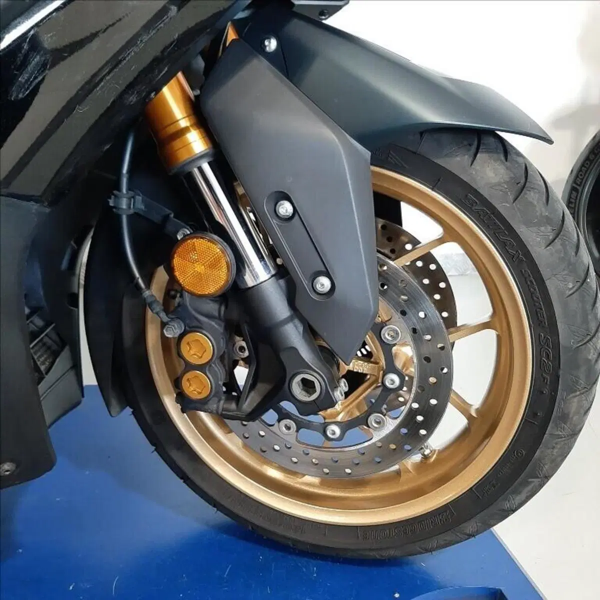 Yamaha T-Max 560 Tech Max (2022 - 24) (3)