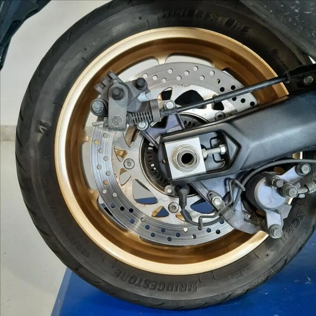 Yamaha T-Max 560 Tech Max (2022 - 24) (9)