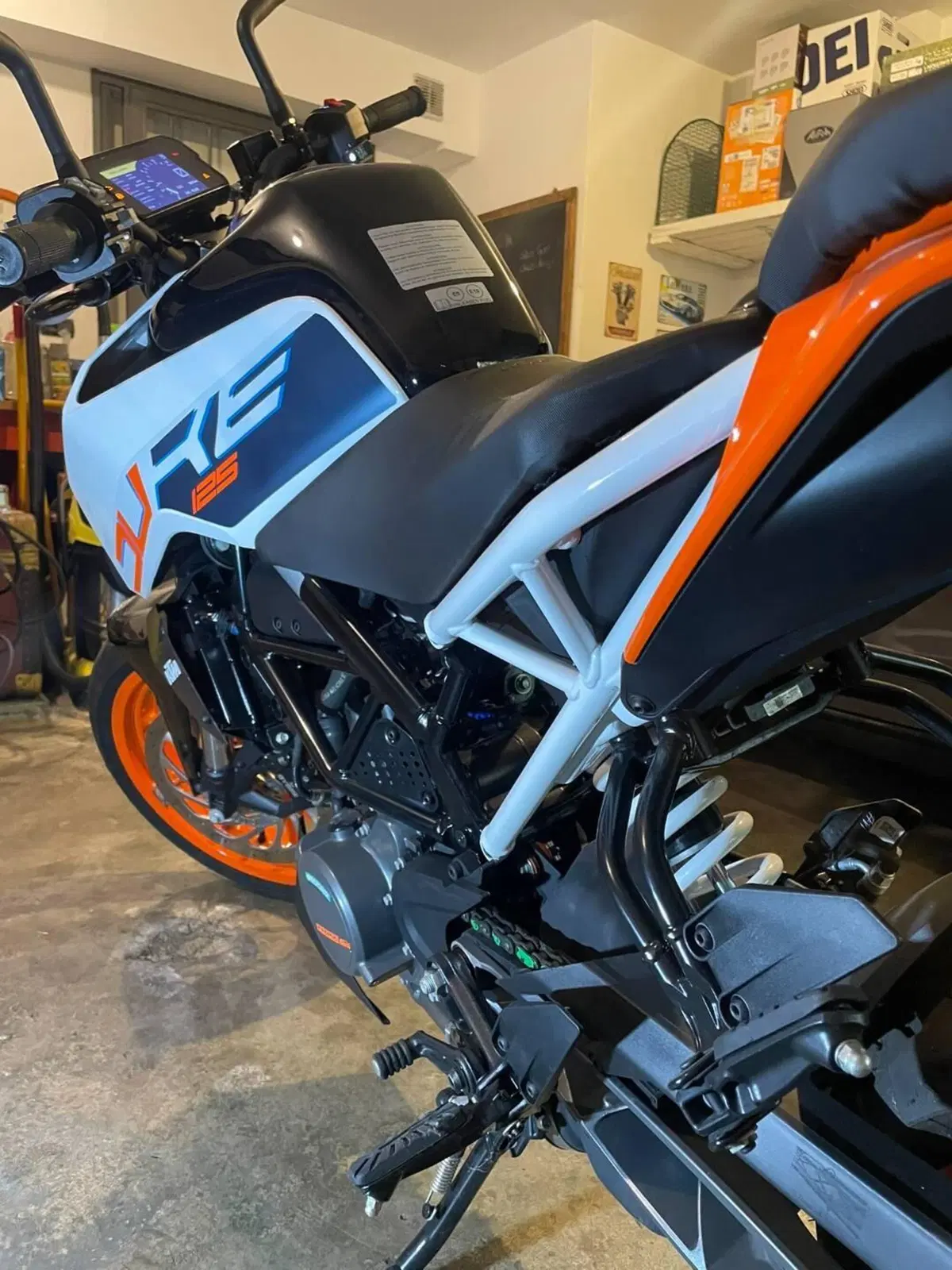 KTM 125 Duke (2021 - 23) (5)