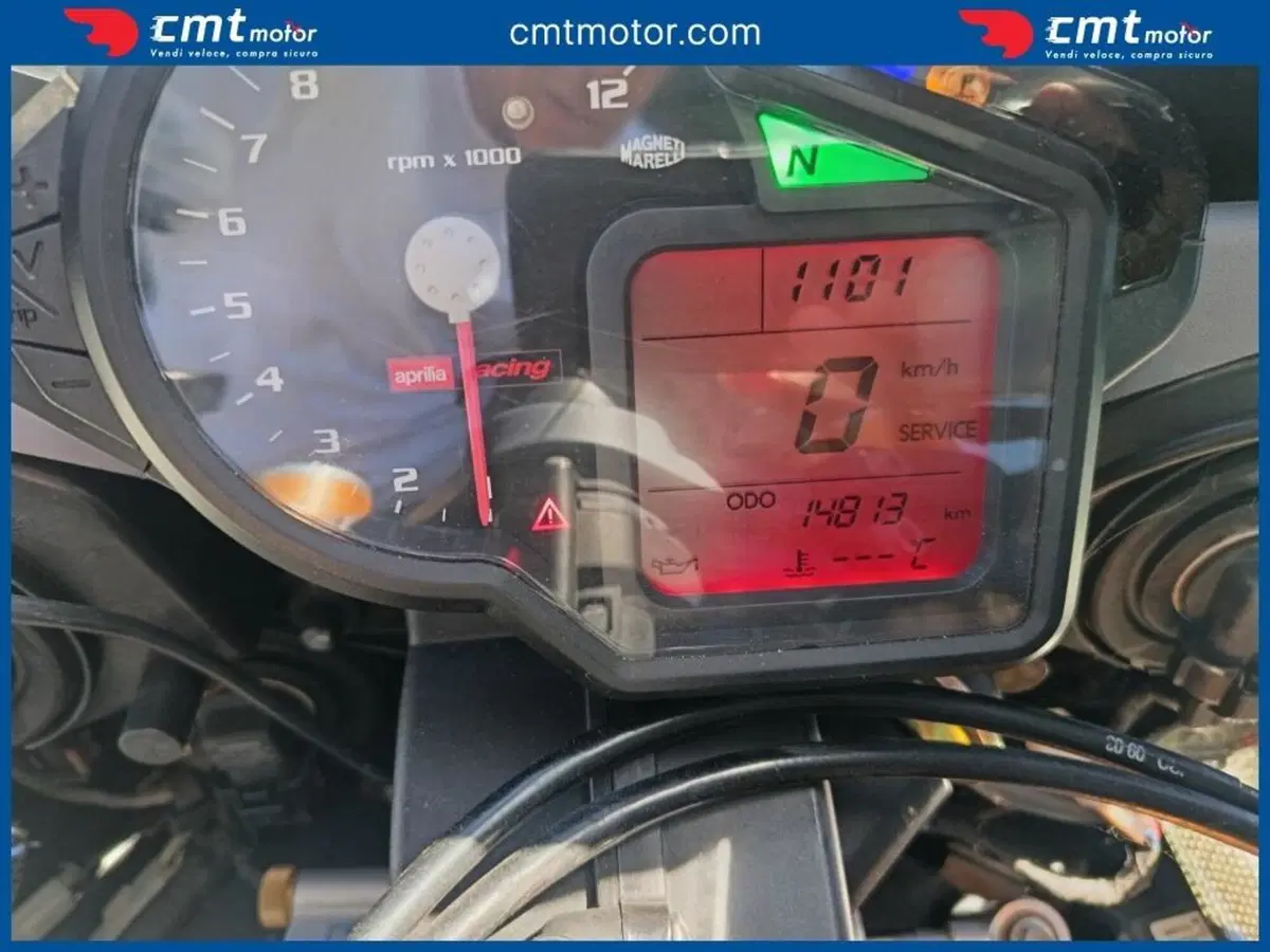 Aprilia RSV 1000 R Factory (2004 - 05) (5)