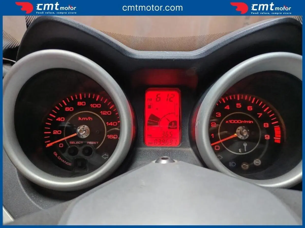 Yamaha X-Max 250 ABS (2011 - 13) (5)