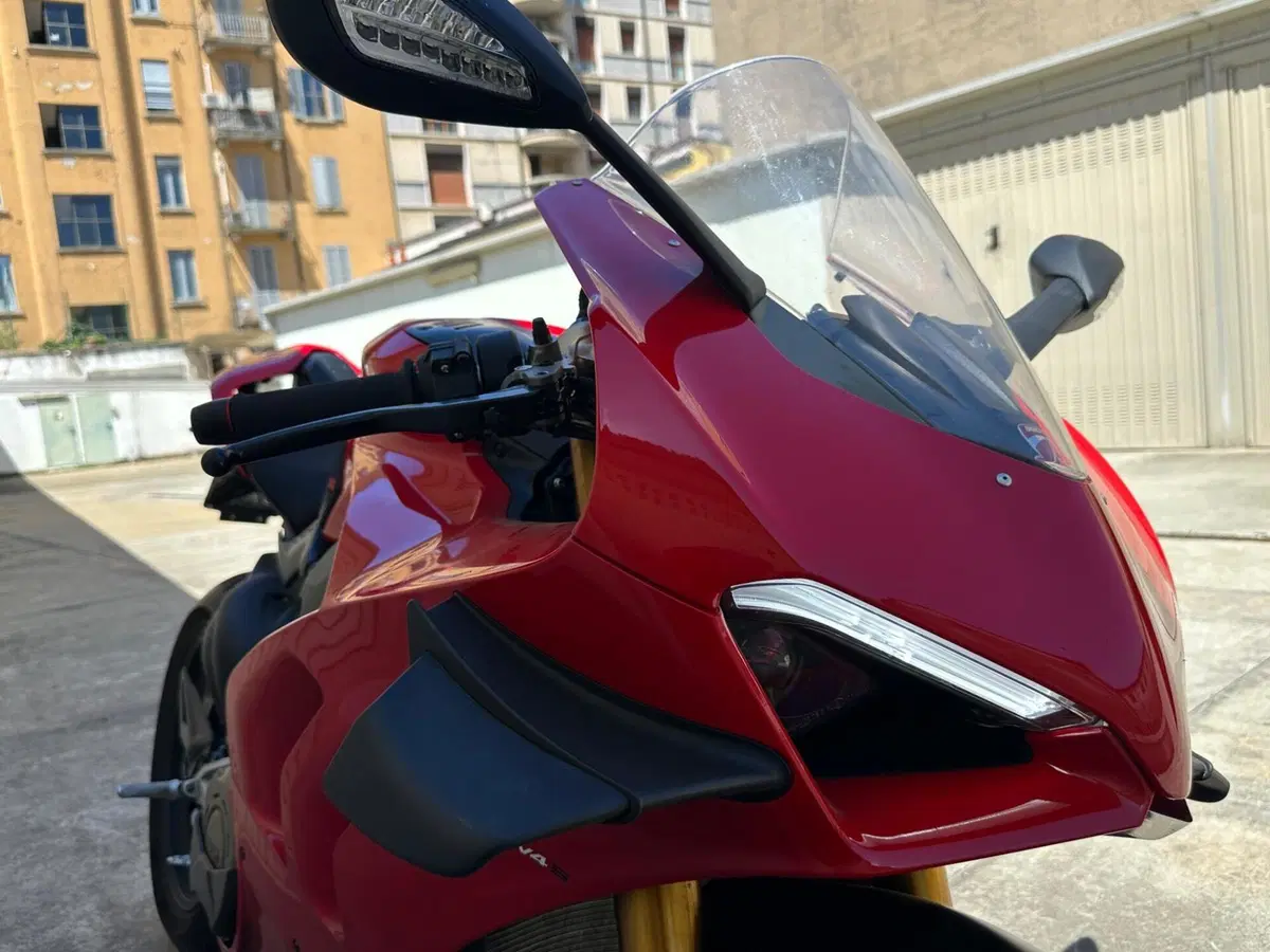 Ducati Panigale V4 S 1100 (2020) (5)