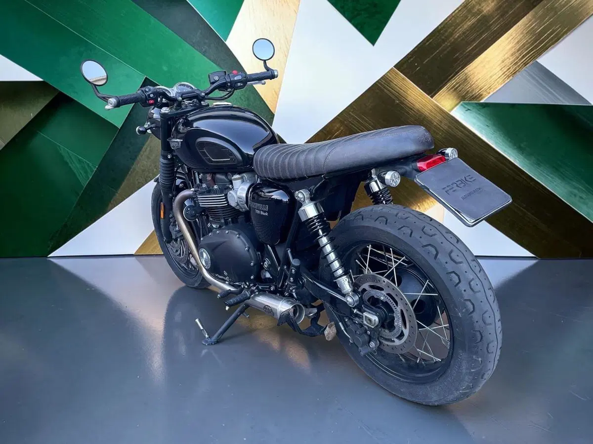 Triumph Bonneville T120 Black (2017 - 20) (4)