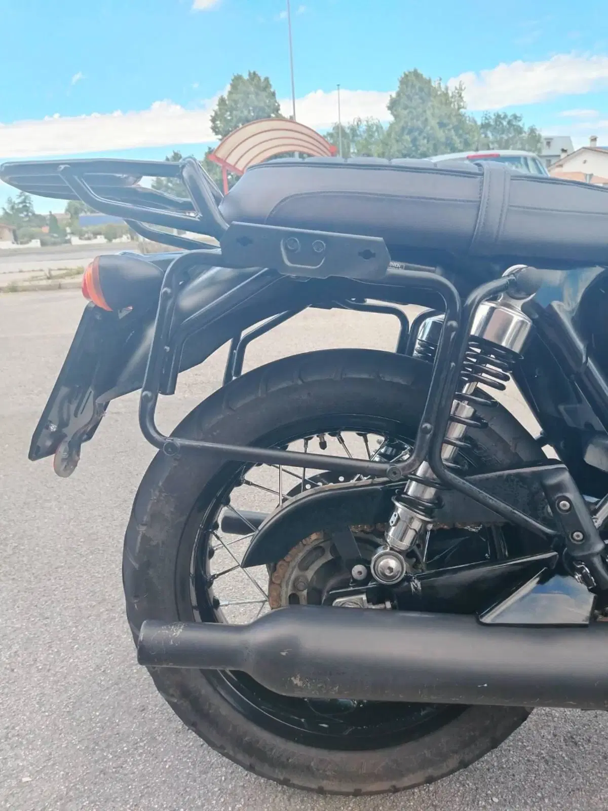 Triumph Bonneville T120 Black (2021 - 25) (5)