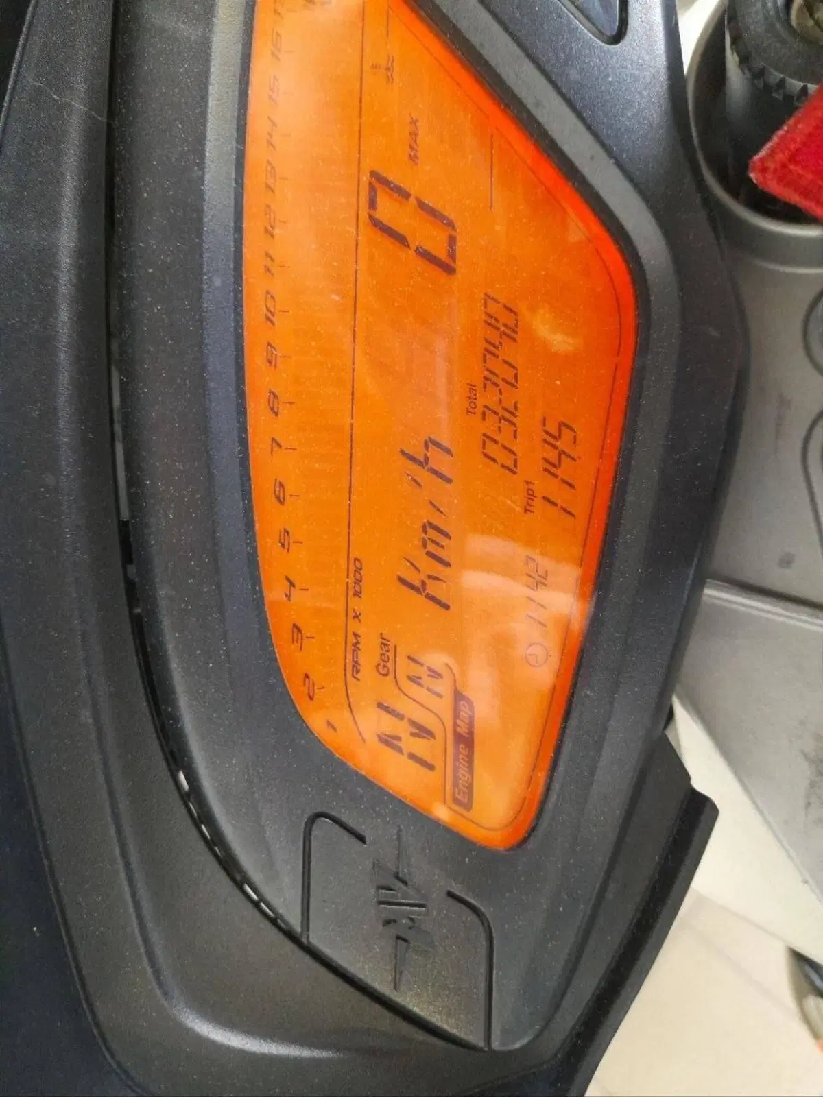 MV Agusta Brutale 675 (2011 - 15) (2)
