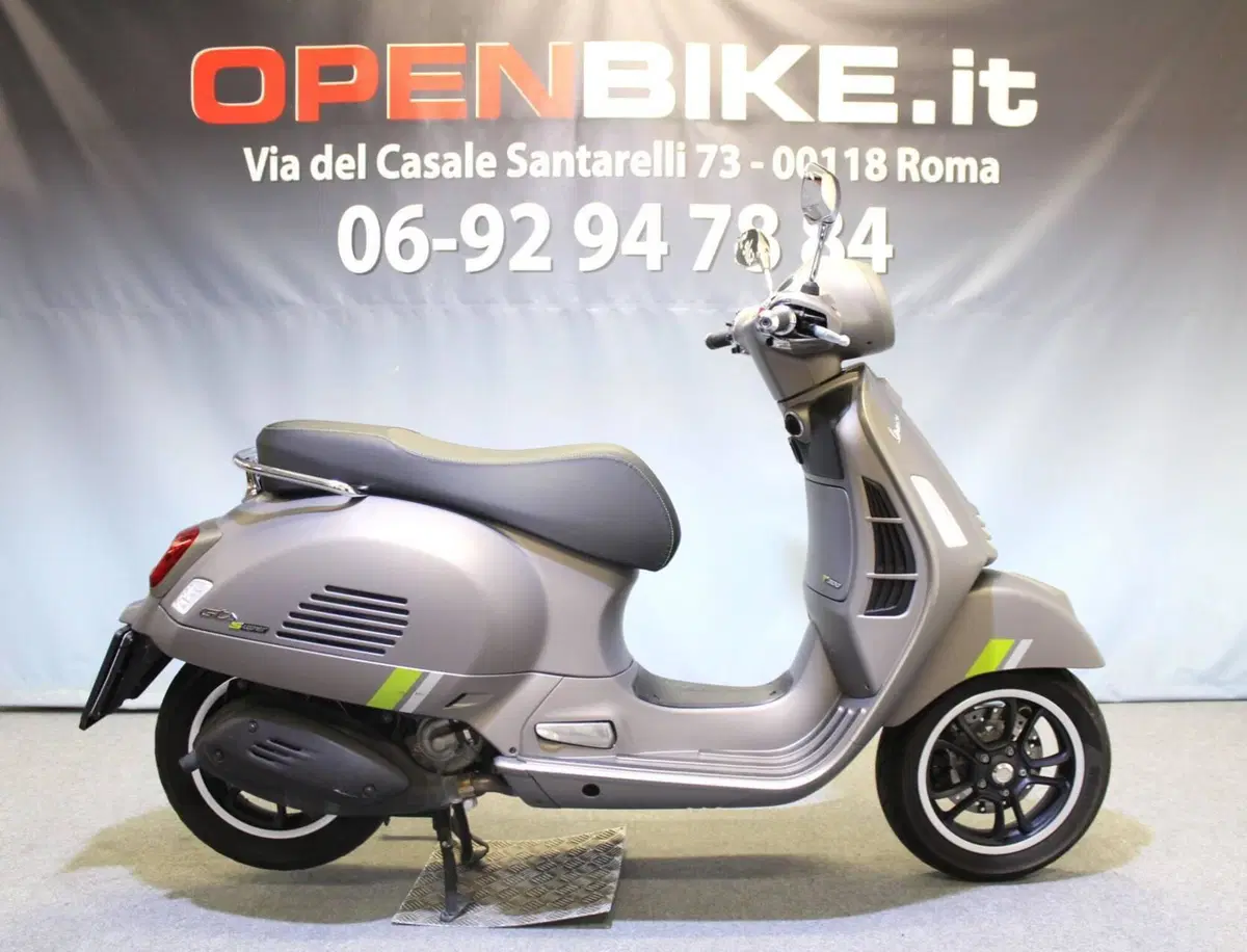 Vespa GTS 300 Super Tech (2023 - 24)