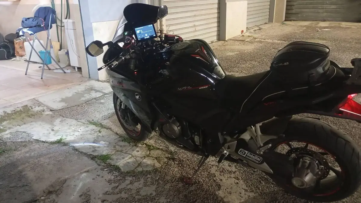 Honda VFR 1200 F ABS (2009 - 16) (4)