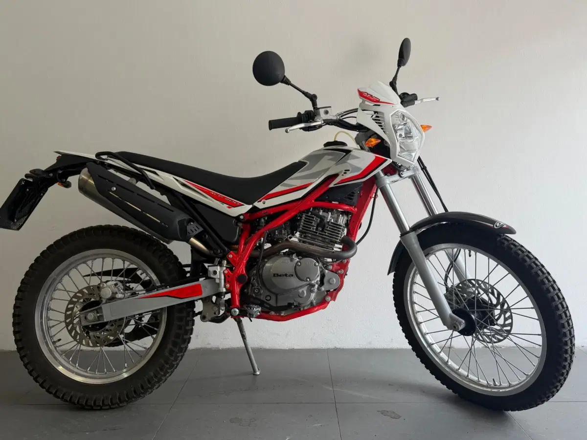 Betamotor Alp 200 (2021 - 25)