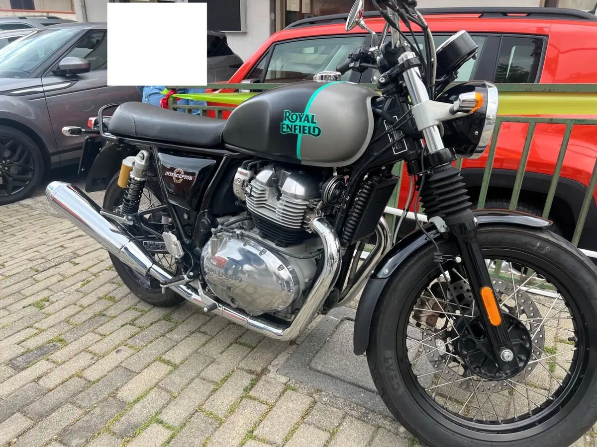 Royal Enfield Interceptor 650 (2021 - 26) (3)
