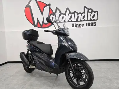 Piaggio Beverly 300 Hpe (2021) usata
