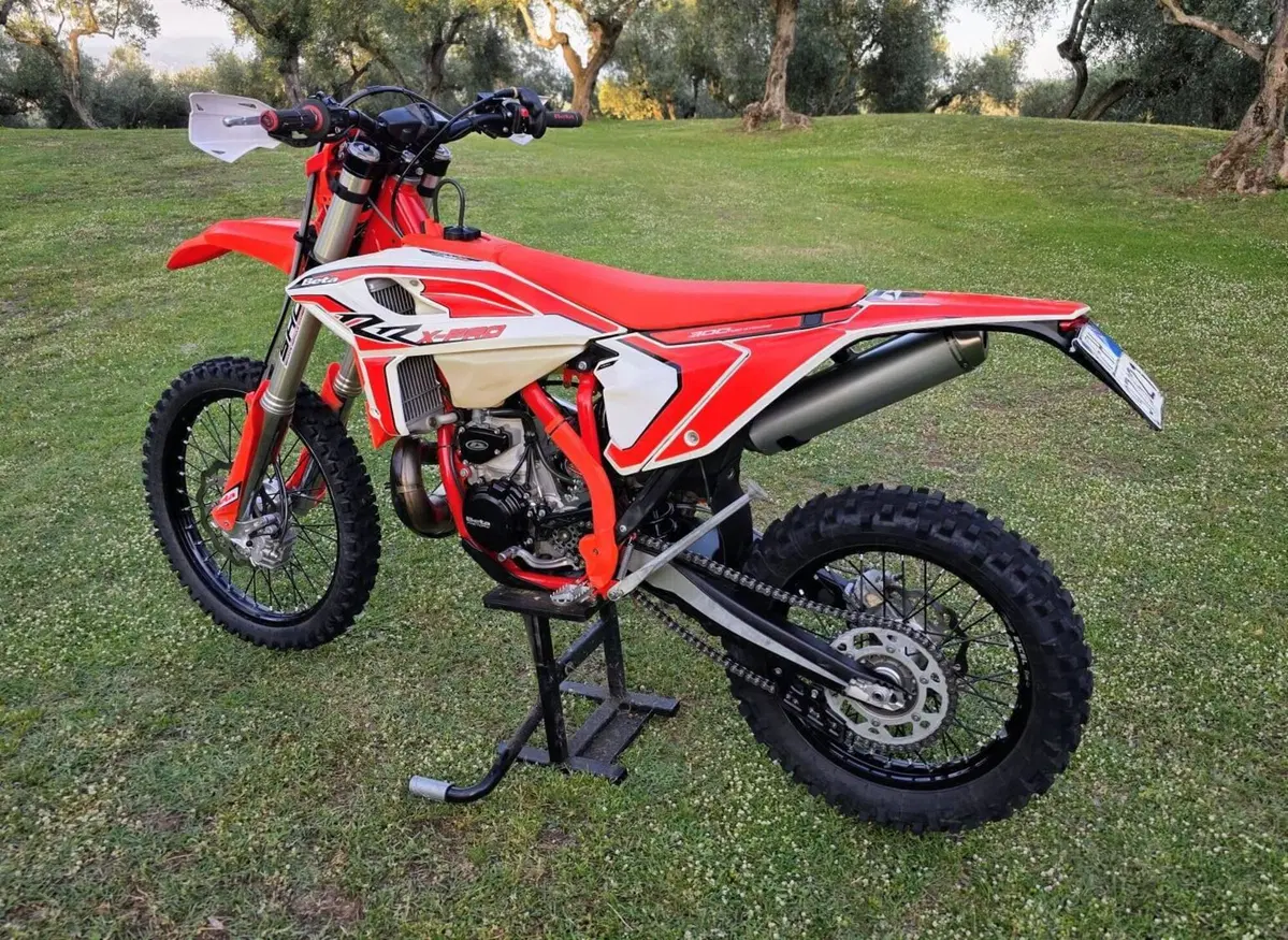 Betamotor RR X-PRO 300 2T Enduro (2025) (4)