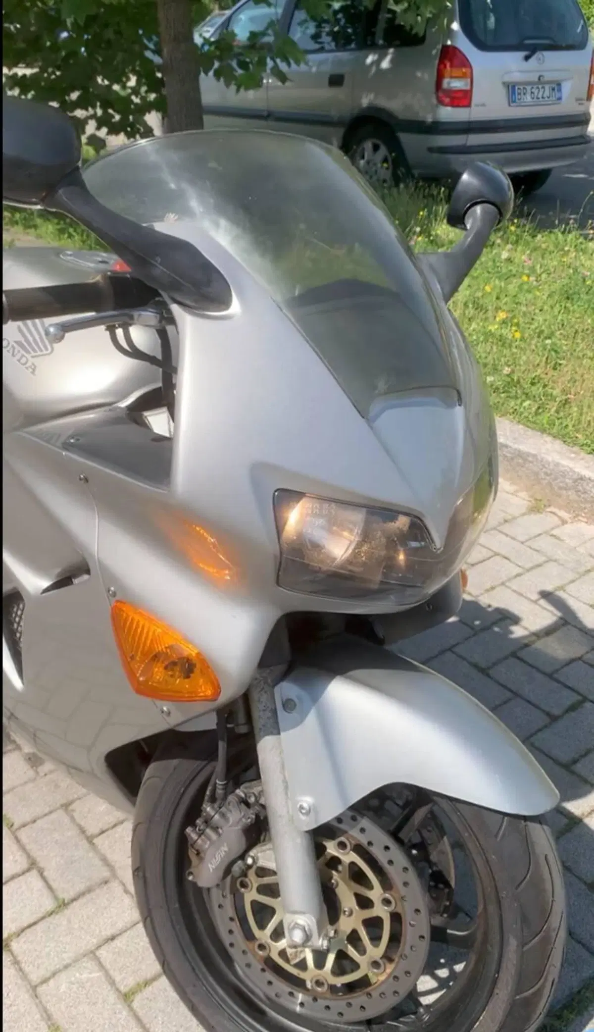 Honda VFR 800 (1998 - 01) (6)