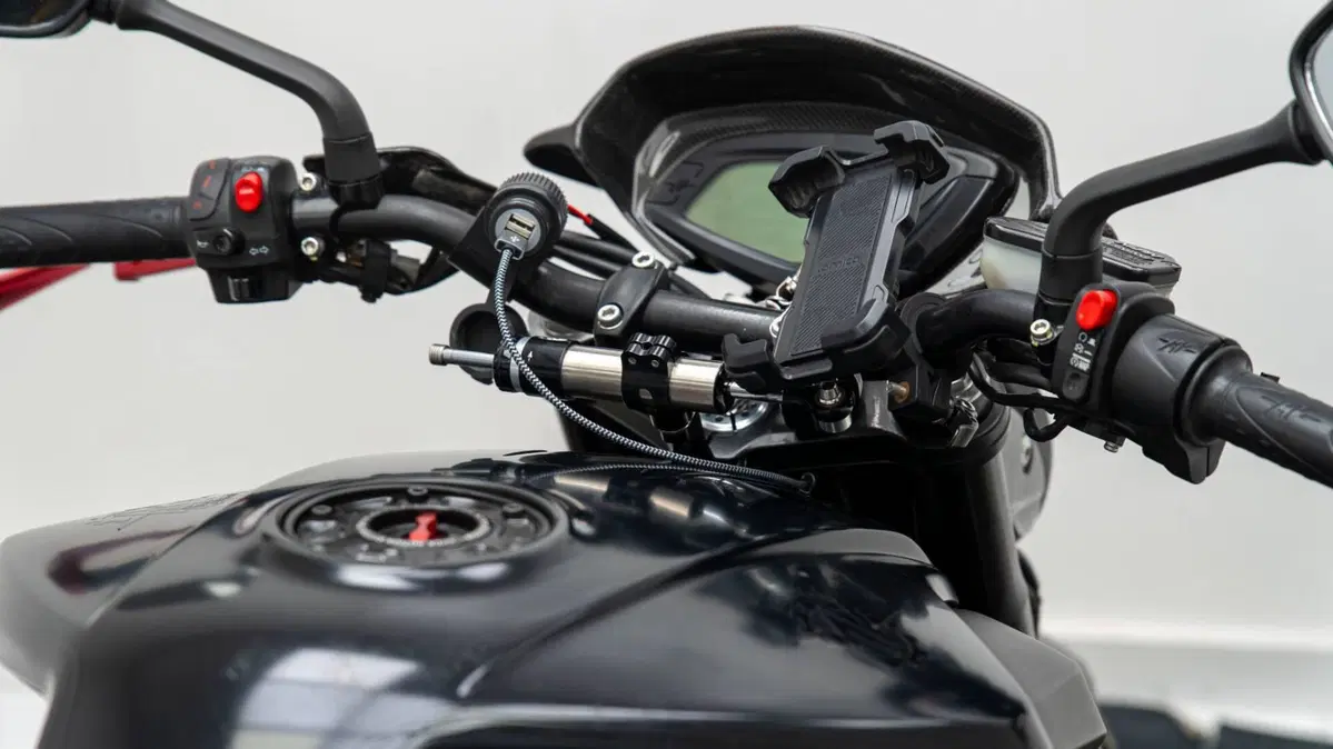 MV Agusta Brutale 800 EAS ABS (2012 - 15) (17)