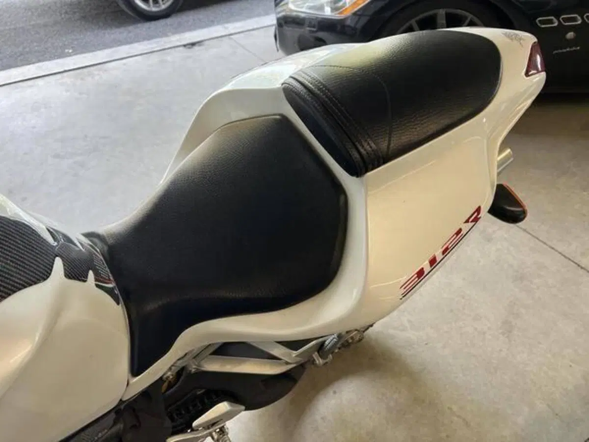 MV Agusta F4 1000 312 R (2007 - 09) (8)