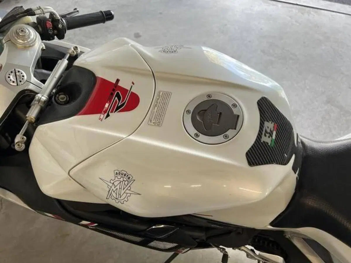 MV Agusta F4 1000 312 R (2007 - 09) (7)
