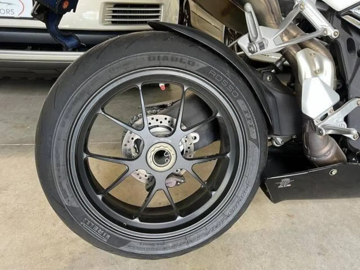 MV Agusta F4 1000 312 R (2007 - 09) (6)