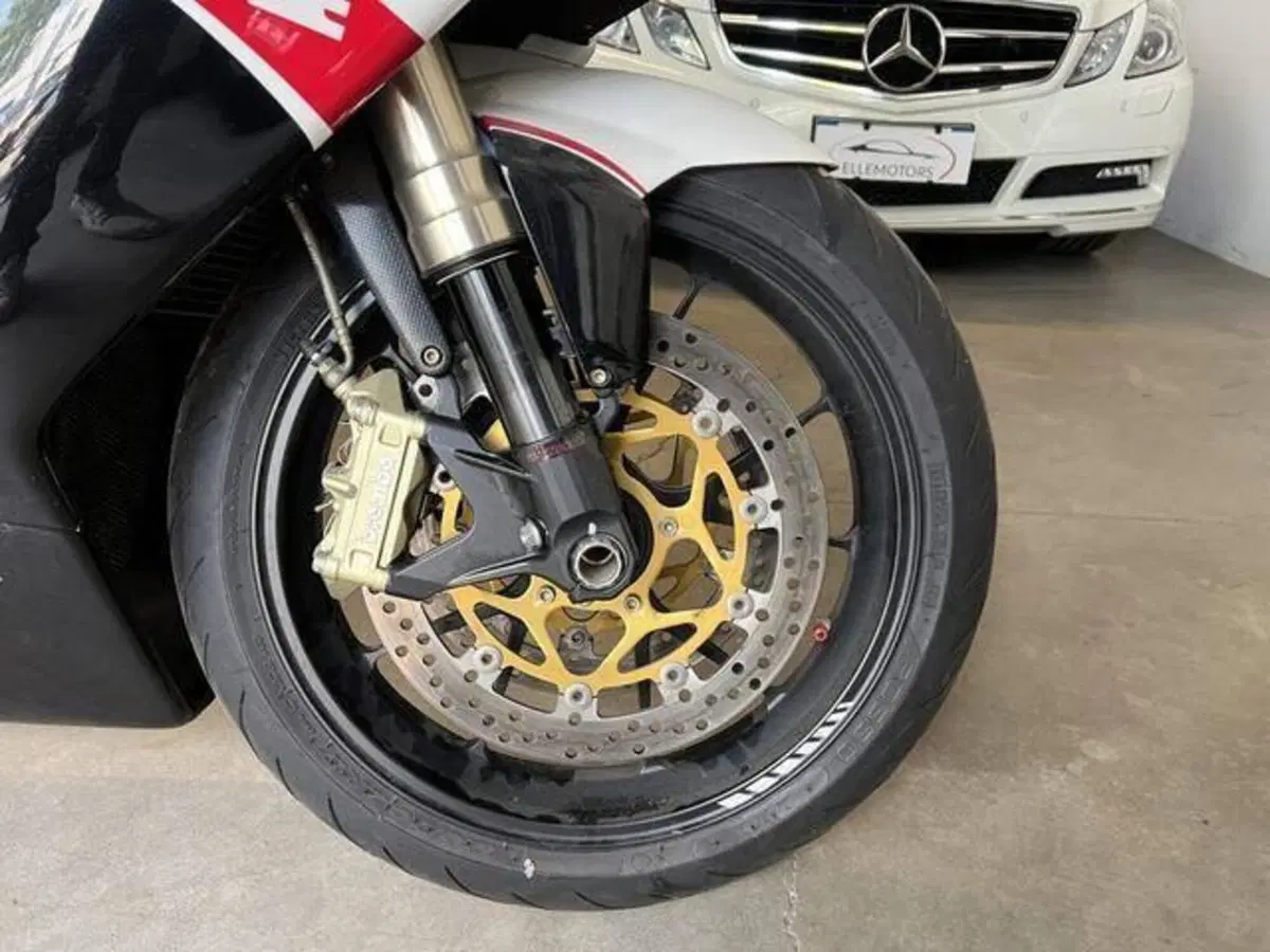 MV Agusta F4 1000 312 R (2007 - 09) (5)