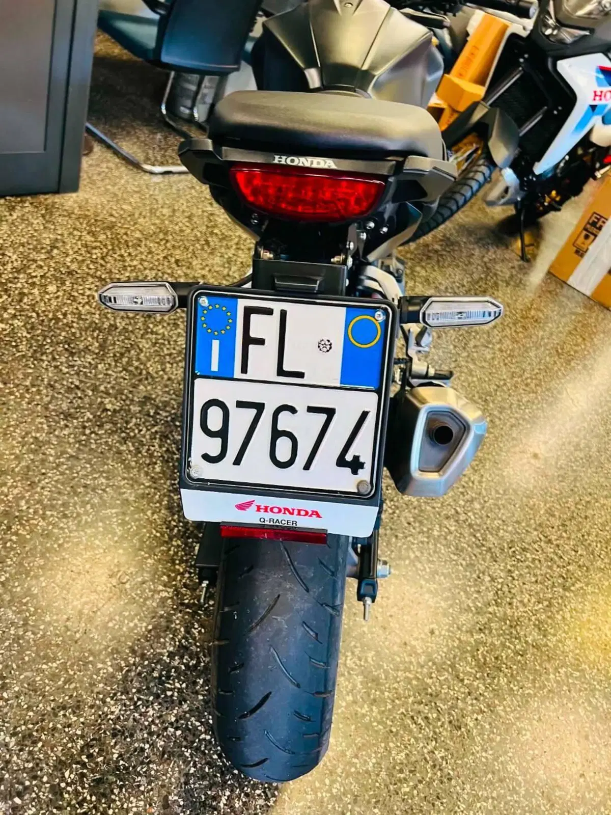 Honda CB 300 R (2022 - 26) (8)