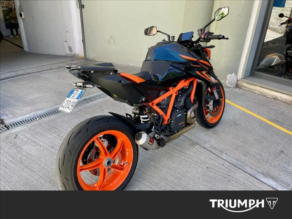 KTM 1290 Super Duke R (2022 - 23) (2)