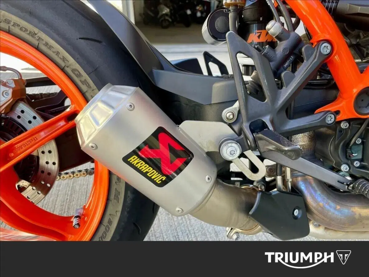 KTM 1290 Super Duke R (2022 - 23) (10)