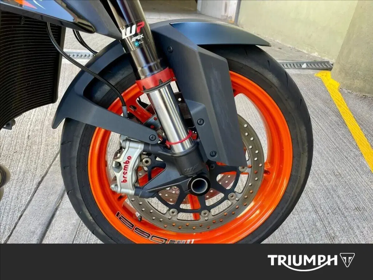 KTM 1290 Super Duke R (2022 - 23) (11)