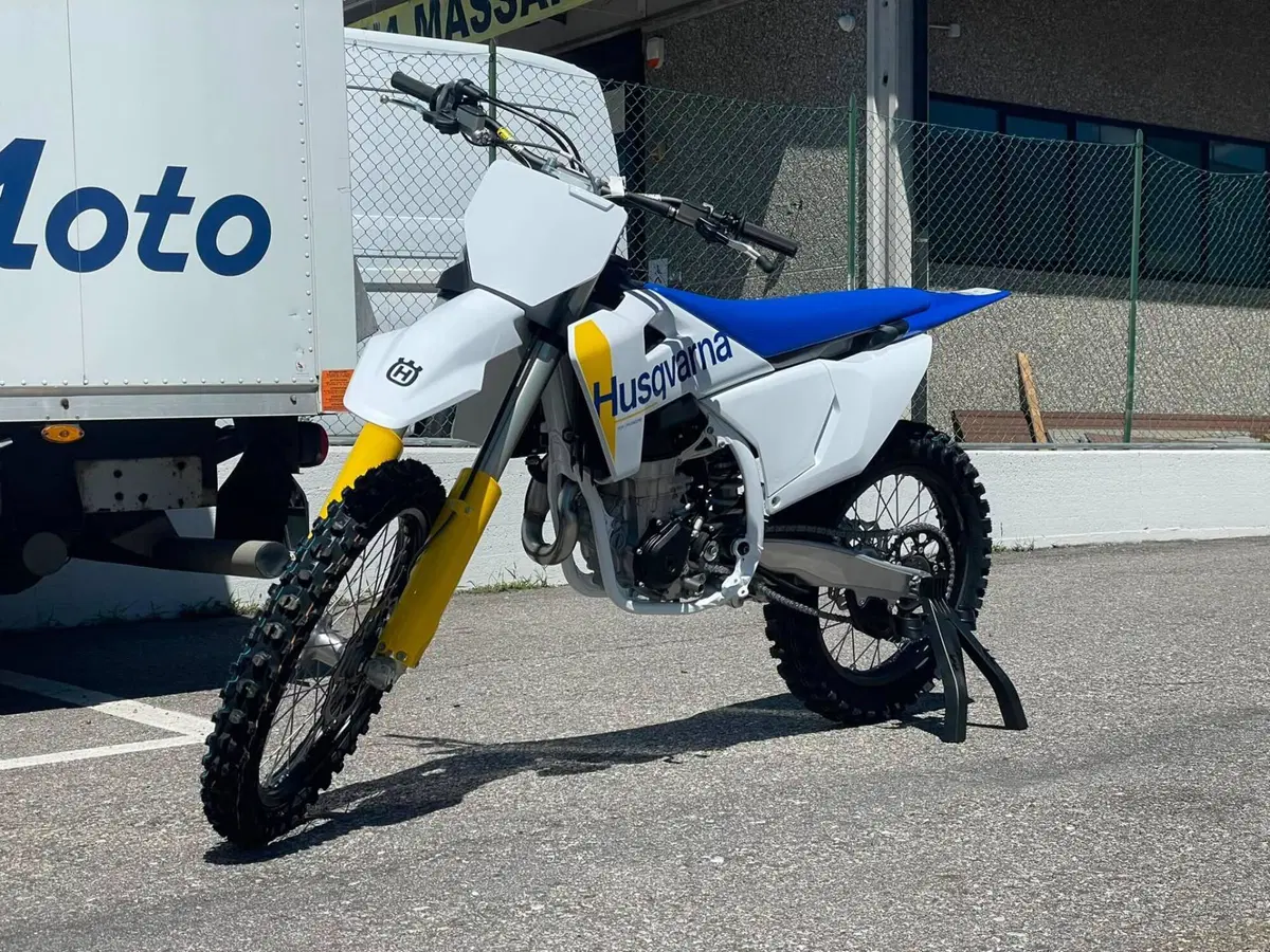 Husqvarna FC 450 (2027) (2)