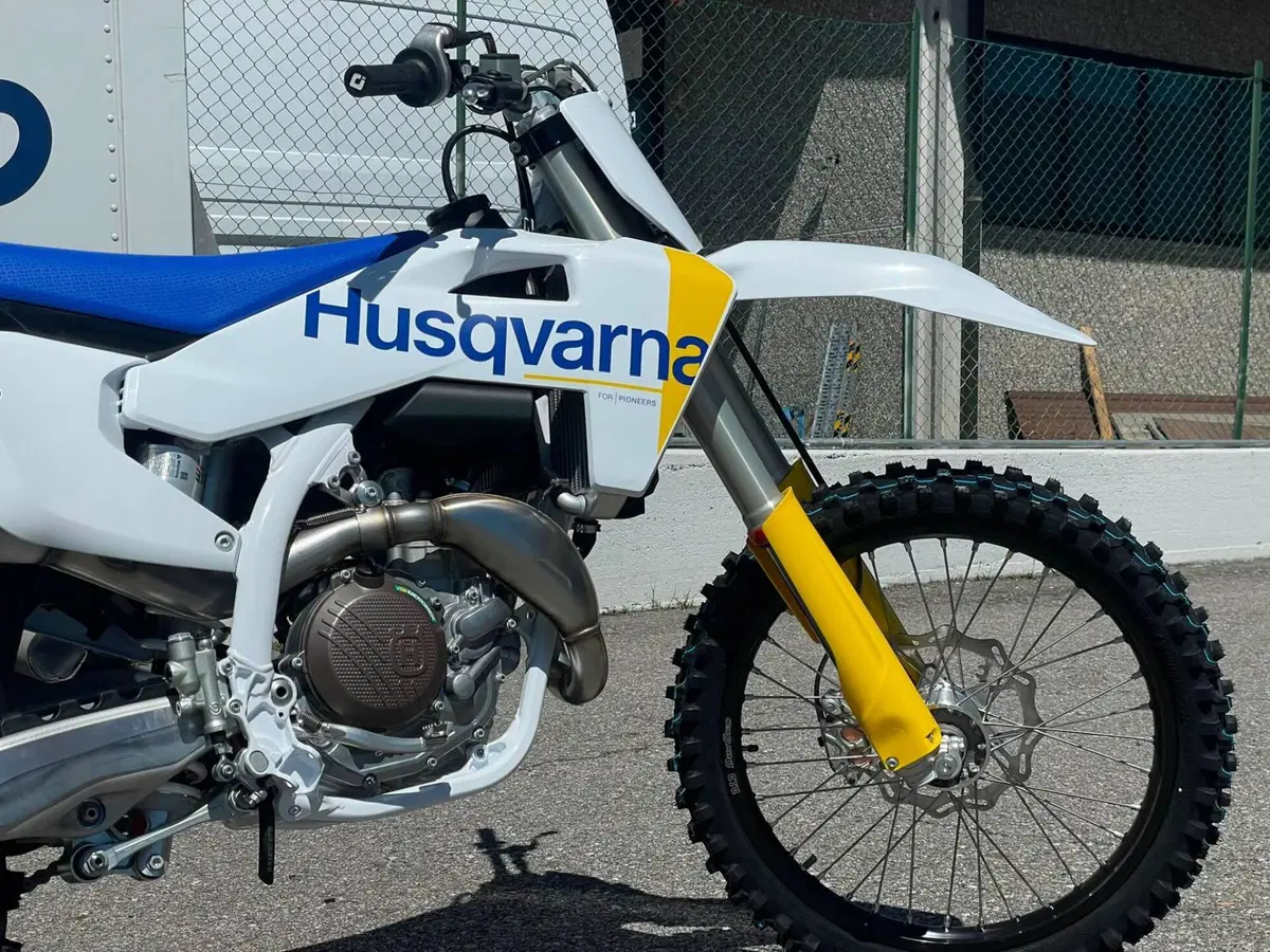 Husqvarna FC 450 (2027) (8)