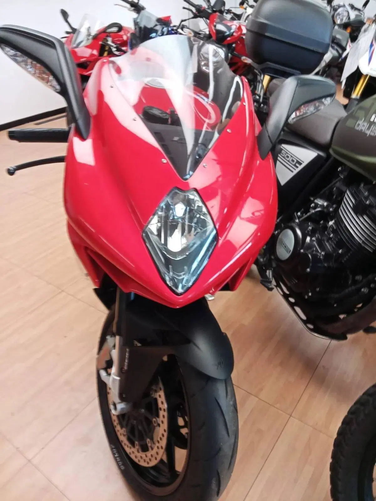 MV Agusta F3 675 EAS ABS (2011 - 17) (2)