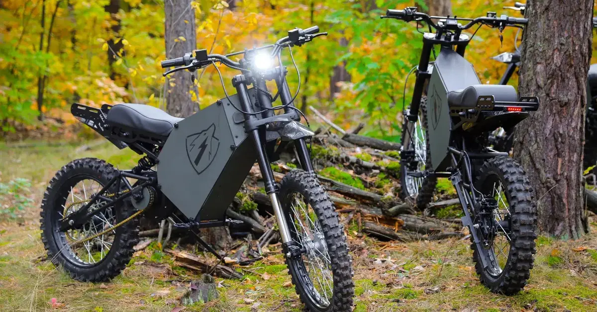 Dall'Ucraina arriva la moto elettrica da guerra