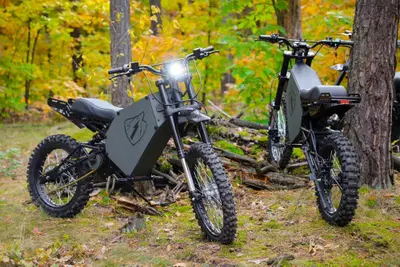 Dall'Ucraina arriva la moto elettrica da guerra