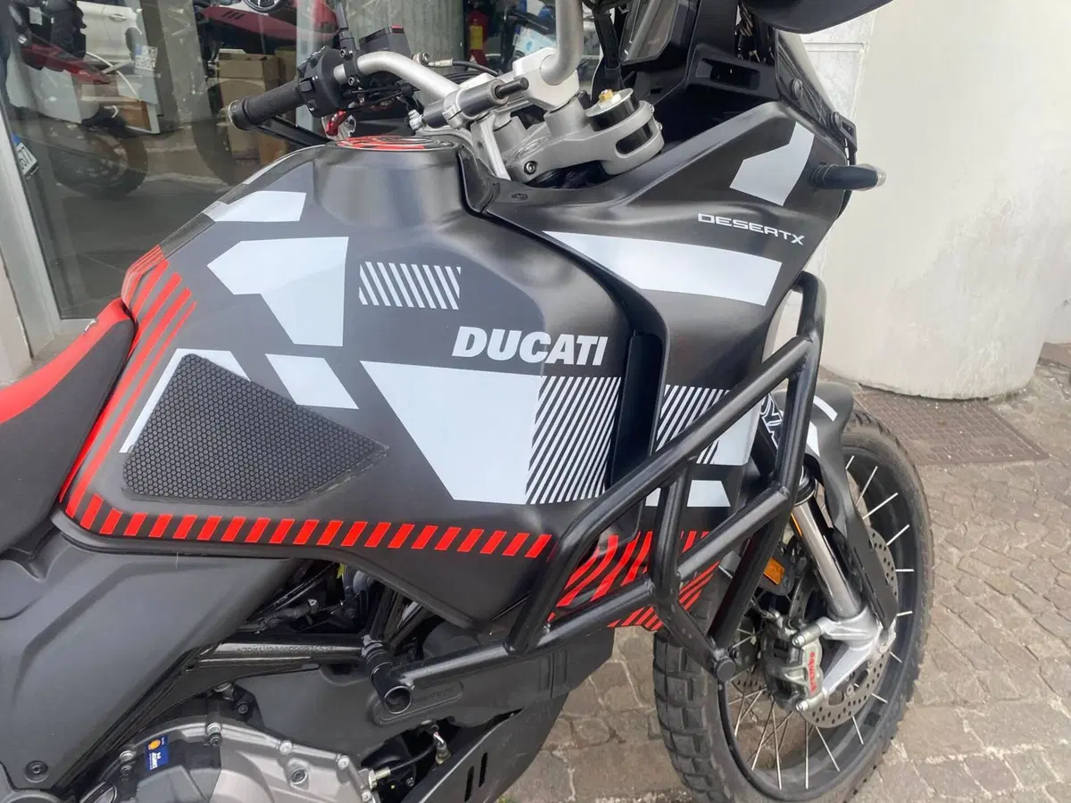Ducati DesertX (2022 - 25) (6)