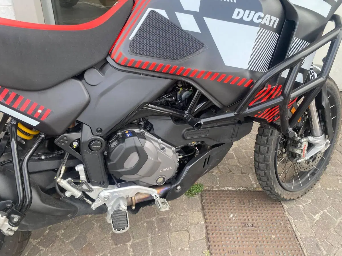 Ducati DesertX (2022 - 25) (7)