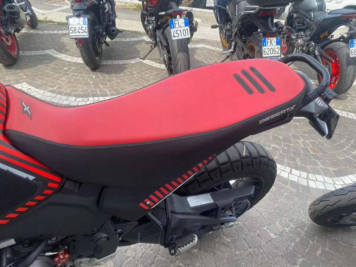 Ducati DesertX (2022 - 25) (9)