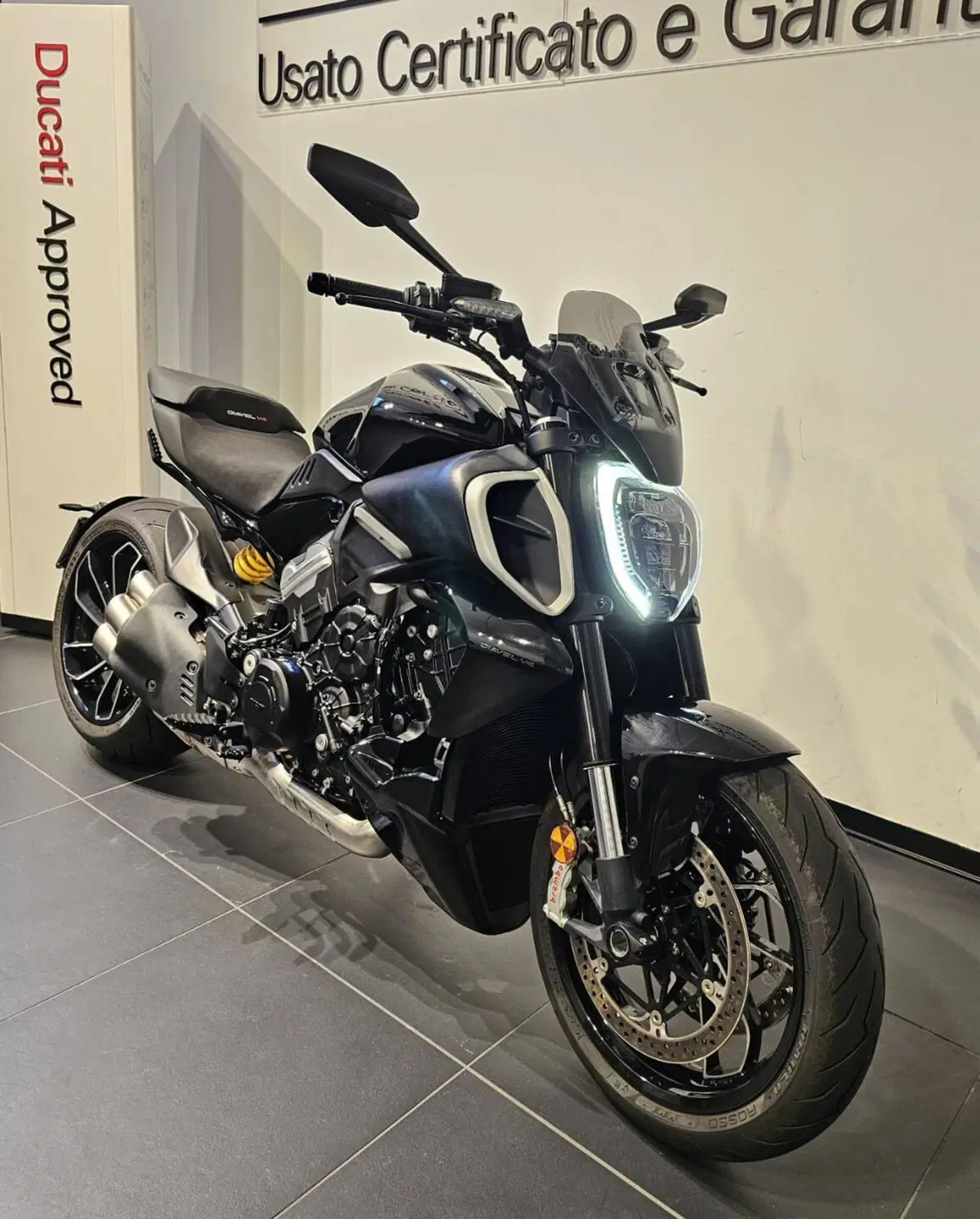 Ducati Diavel V4 (2023 - 26) (3)