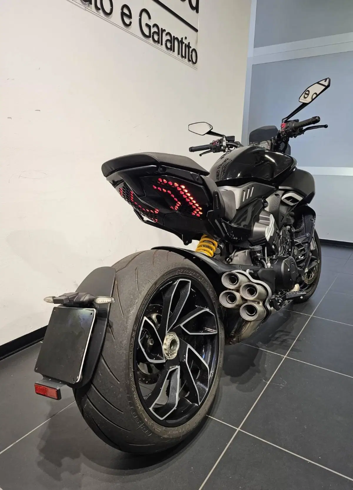 Ducati Diavel V4 (2023 - 26) (4)