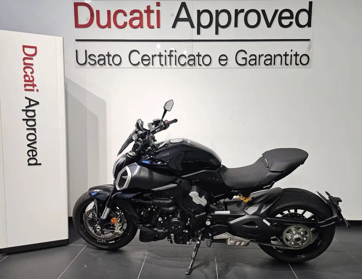 Ducati Diavel V4 (2023 - 26) (8)