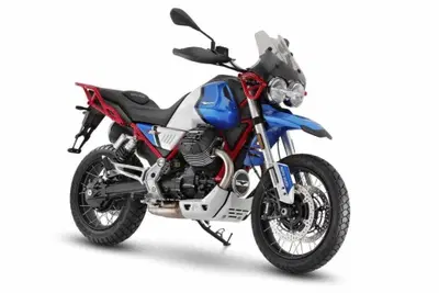 Moto Guzzi V85 TT Evocative Graphics (2021 - 23) nuova