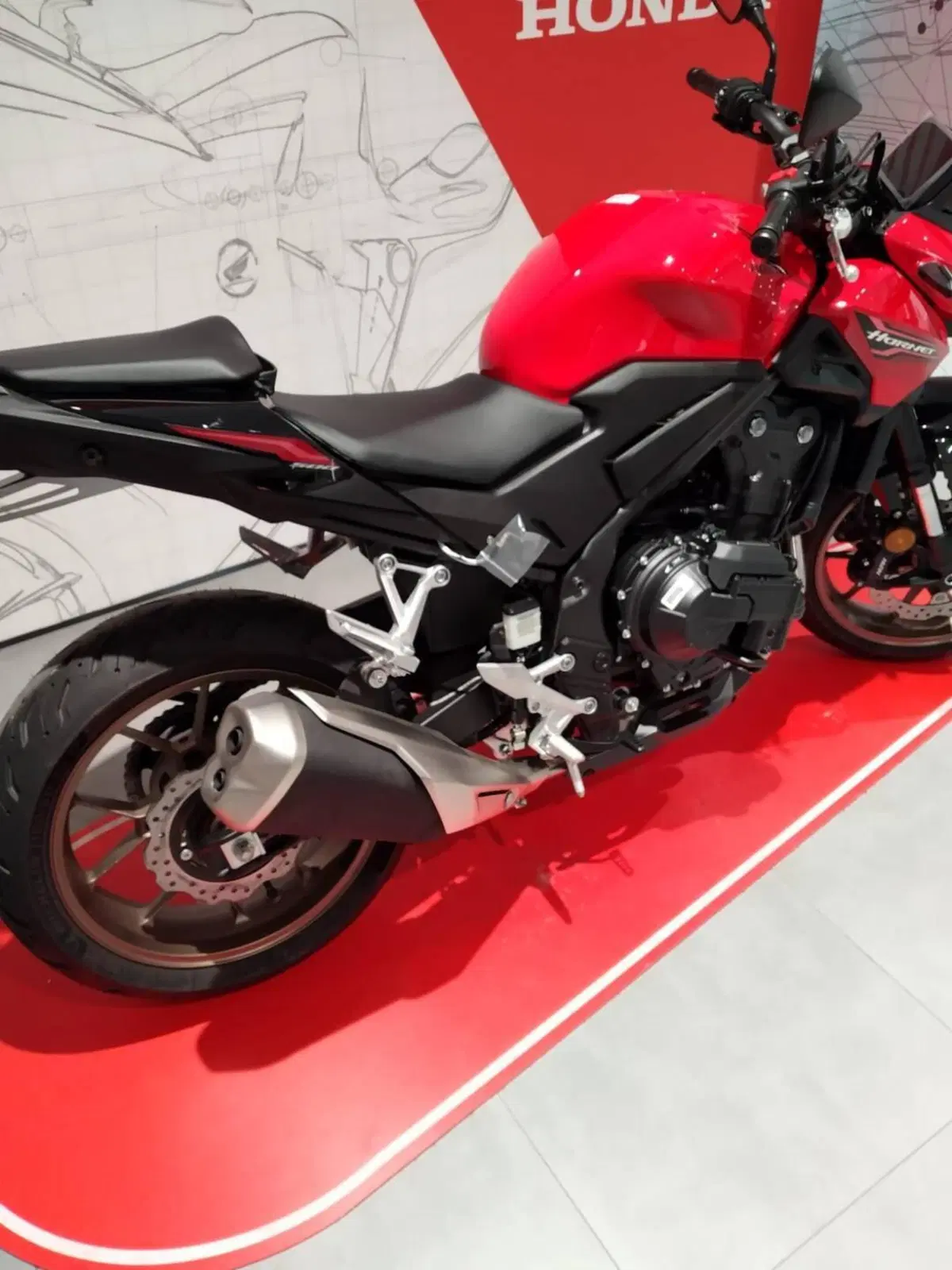 Honda CB 500 Hornet (2026) (5)
