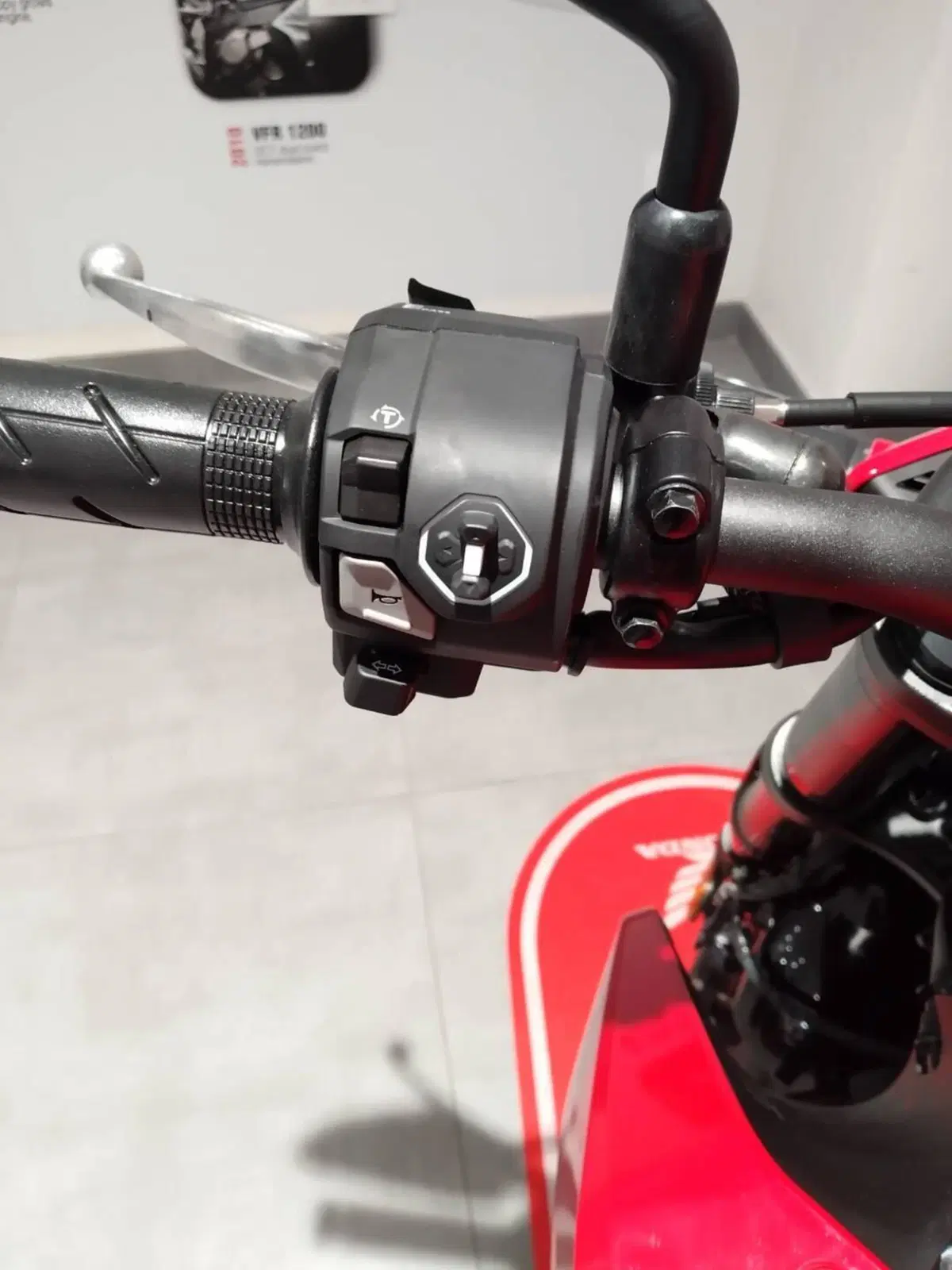 Honda CB 500 Hornet (2026) (8)