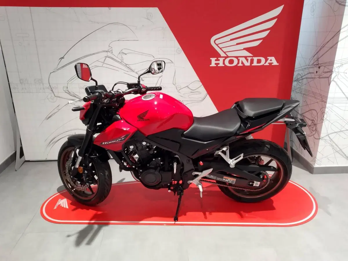 Honda CB 500 Hornet (2026) (2)