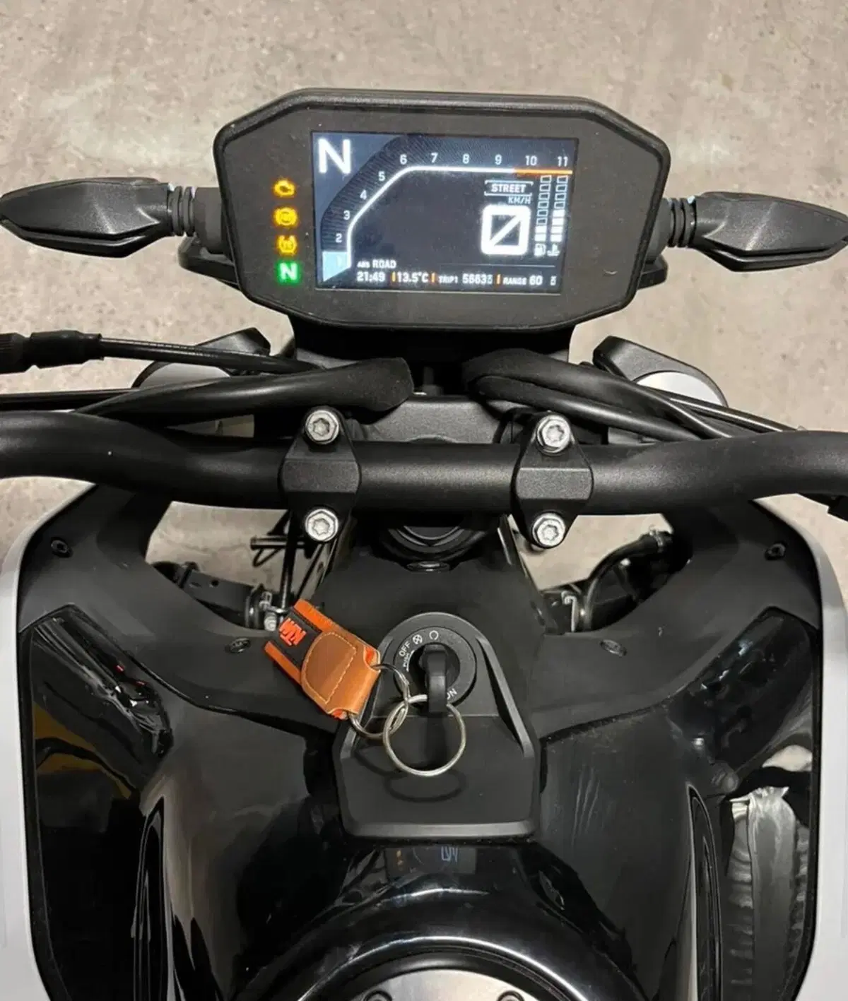KTM 790 Duke L (2023 - 24) (4)