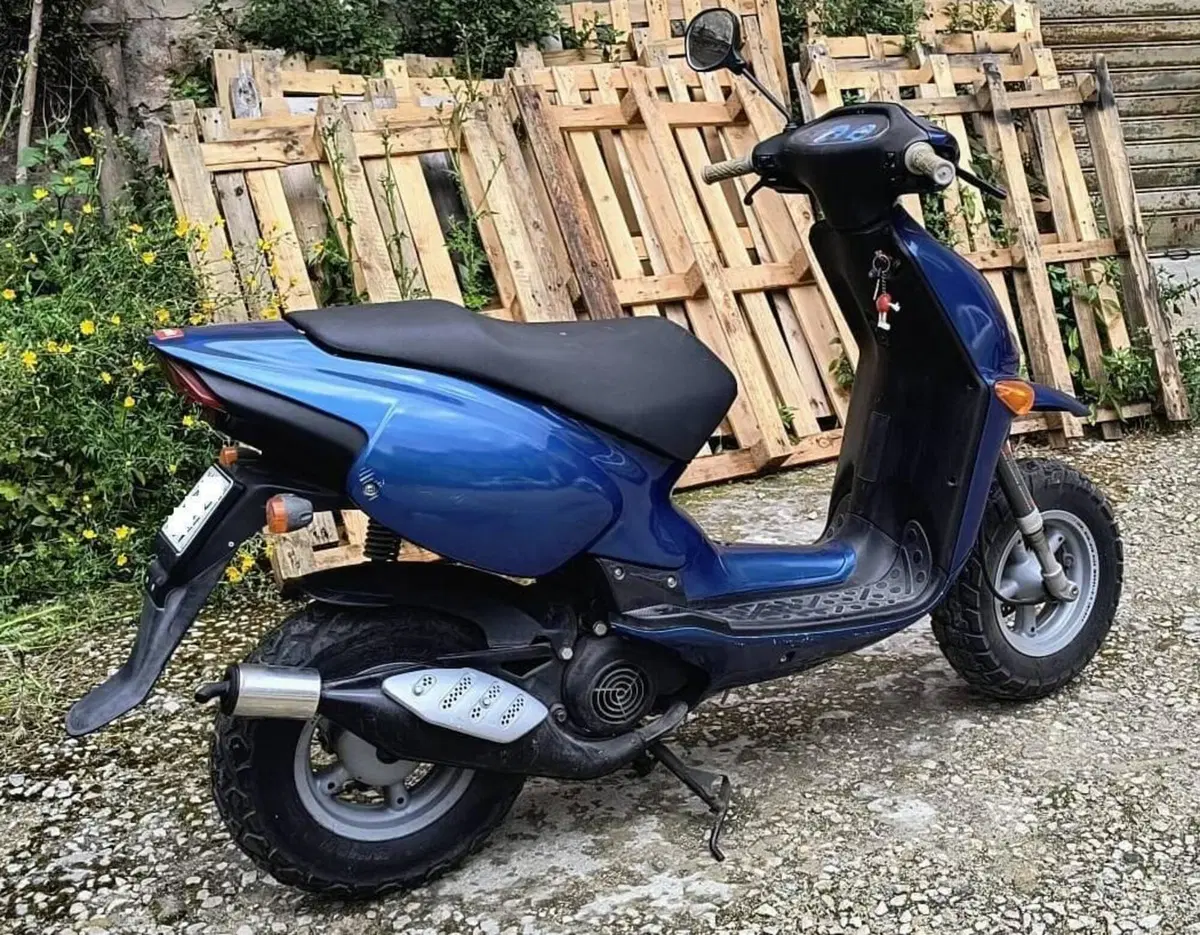 Aprilia Rally 50 LC (1996 - 01) (2)