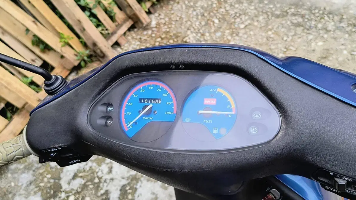 Aprilia Rally 50 LC (1996 - 01) (5)