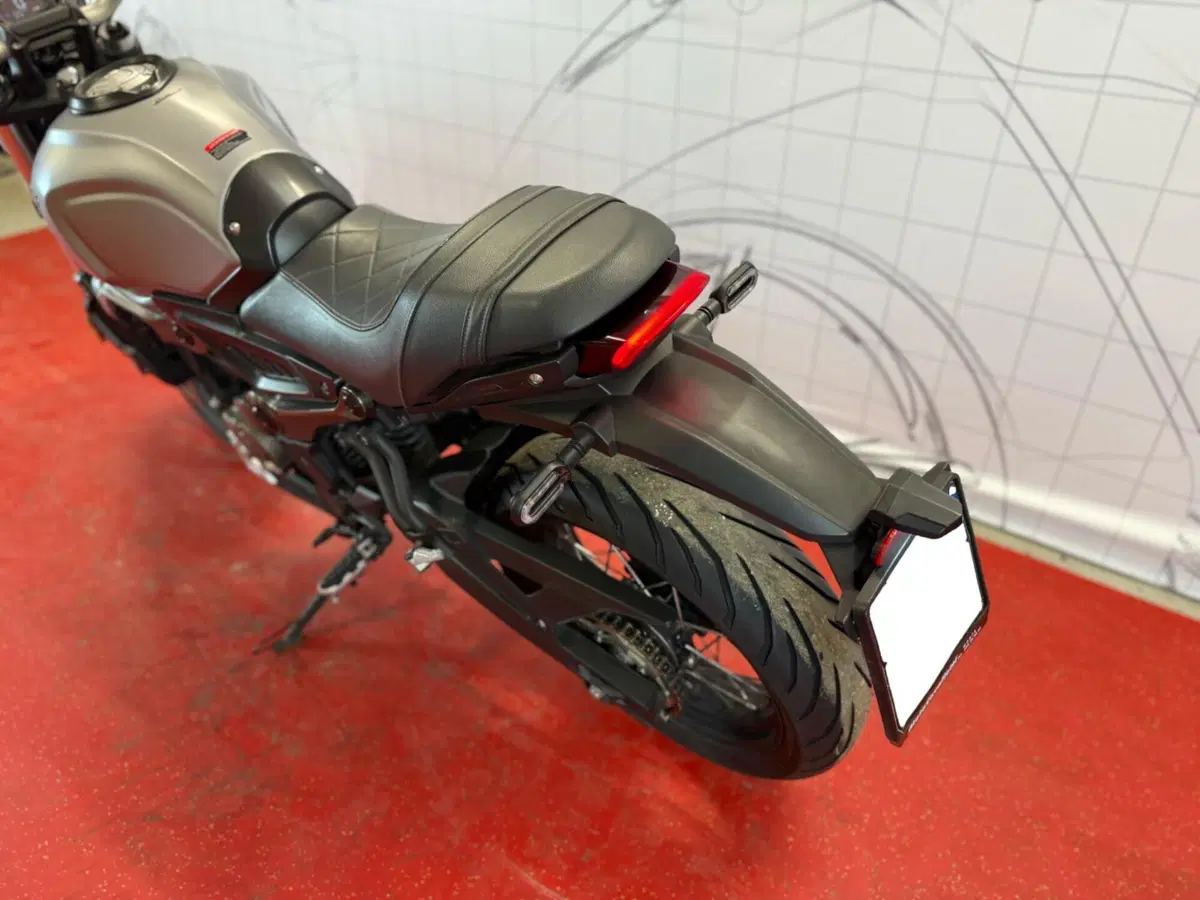 Voge Trofeo 300ACX Scrambler (2021 - 26) (15)
