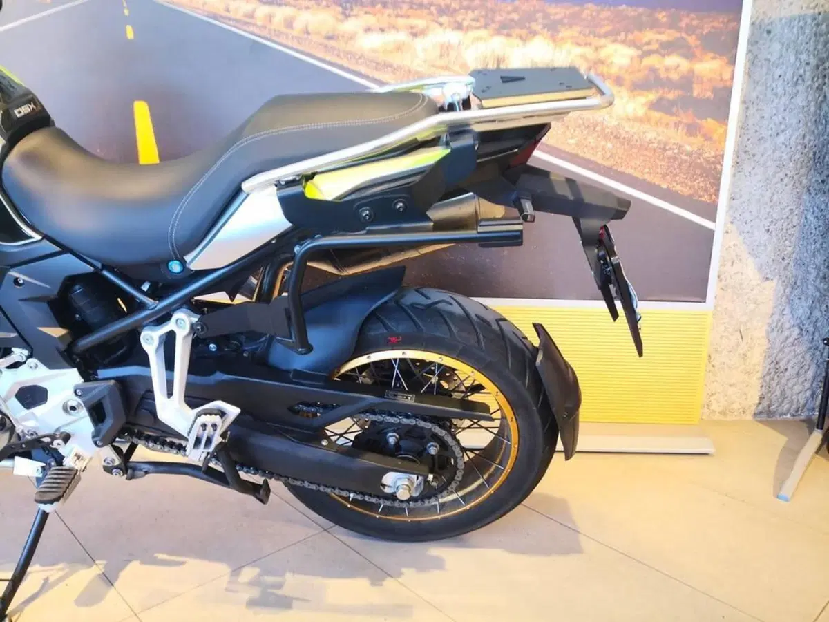 Voge Valico 900DSX (2024 - 26) (9)